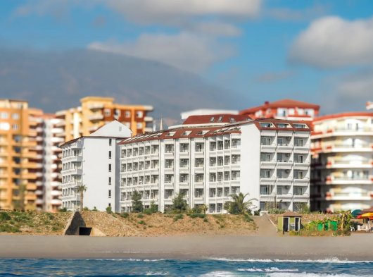 Kestel plajı ve sakin sahil şeridi - Alanya öğrenci apartları bölgesi